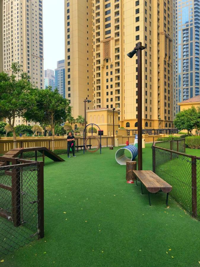 Dubai Eye Hostel Exterior photo
