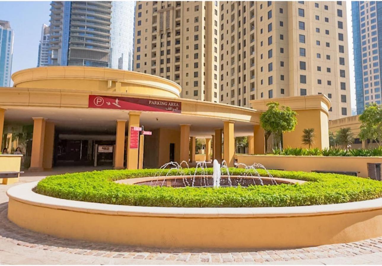 Dubai Eye Hostel Exterior photo